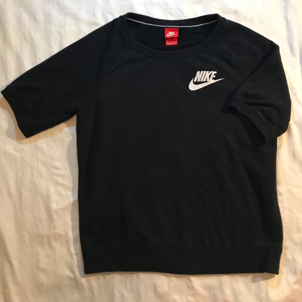 Nike short sleeve pullover
